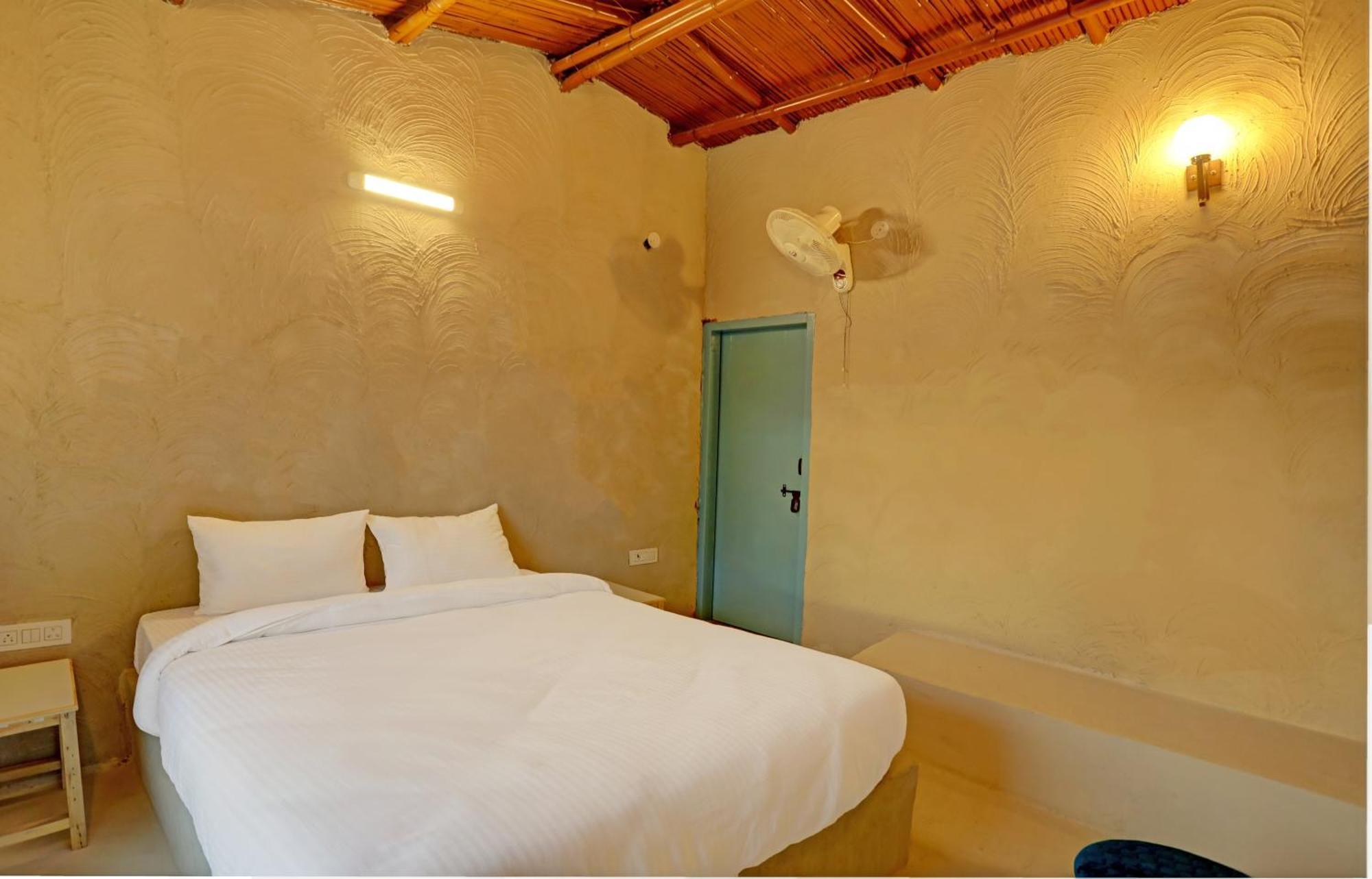 Hotel O The Mud House Bhundsi Exteriér fotografie